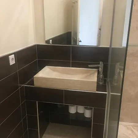 Apartment Au Coeur De Nizza